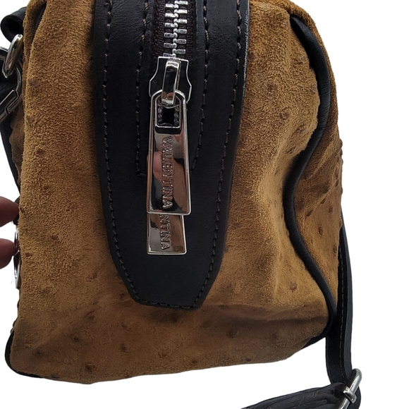 Valentina Camel pebble crossbody - Picture 5 of 13